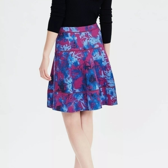 banana Republic A-line Floral Skirt - Picture 2 of 8